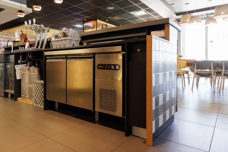 Installation d'équipements de bar et cuisine professionnelle au sein du Campanile de Annemasse